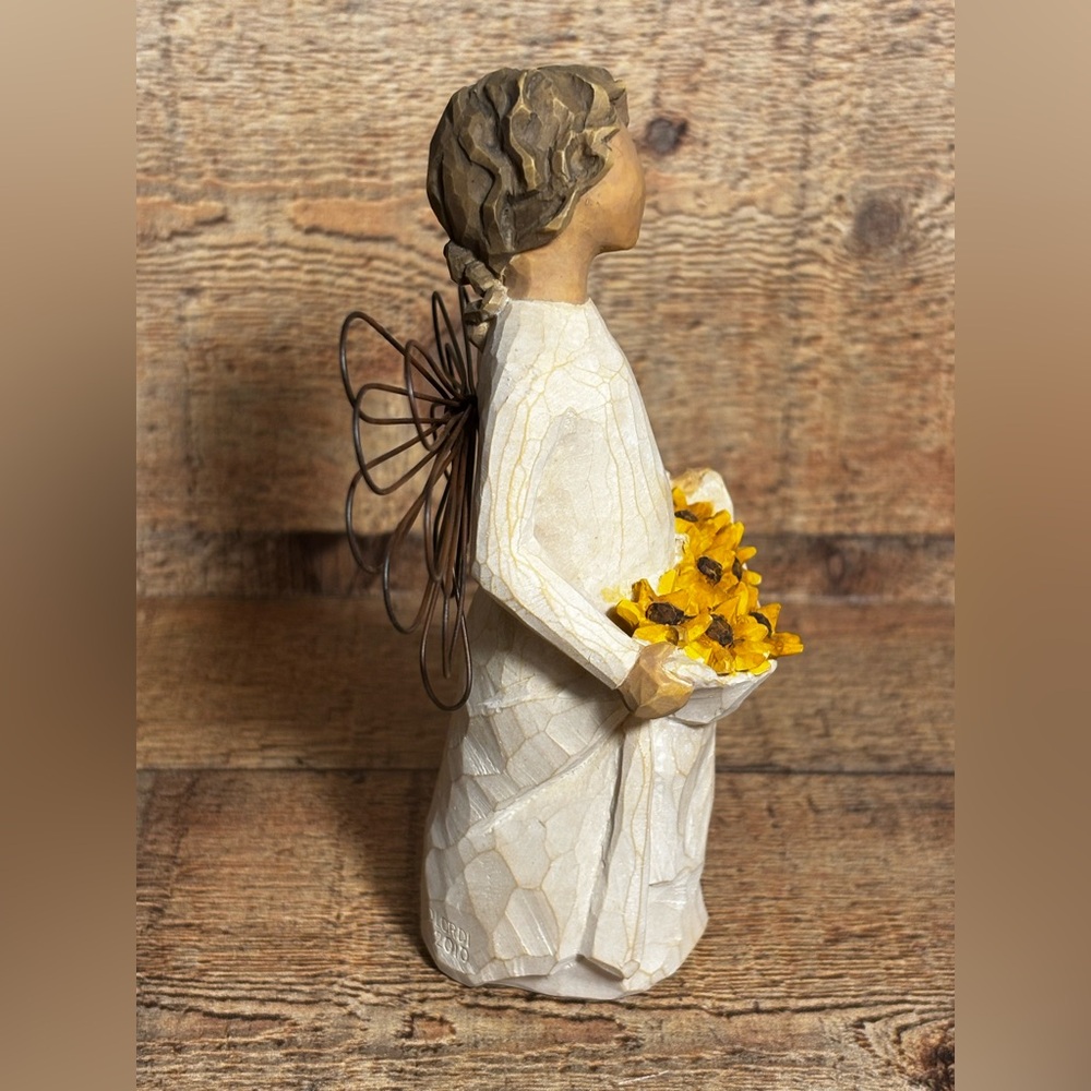 VTG Willow Tree Susan Lordi Angel Sunshine Blooms Sun Flowers 5.5” Demdaco 2010 - Picture 4 of 8